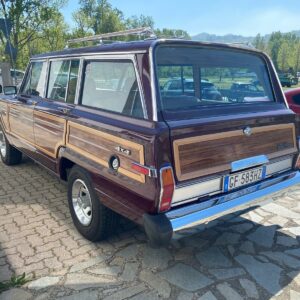 Jeep Grand Wagoneer